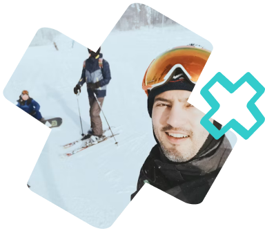 lyžiari a snowboardista v lyžiarskej škole